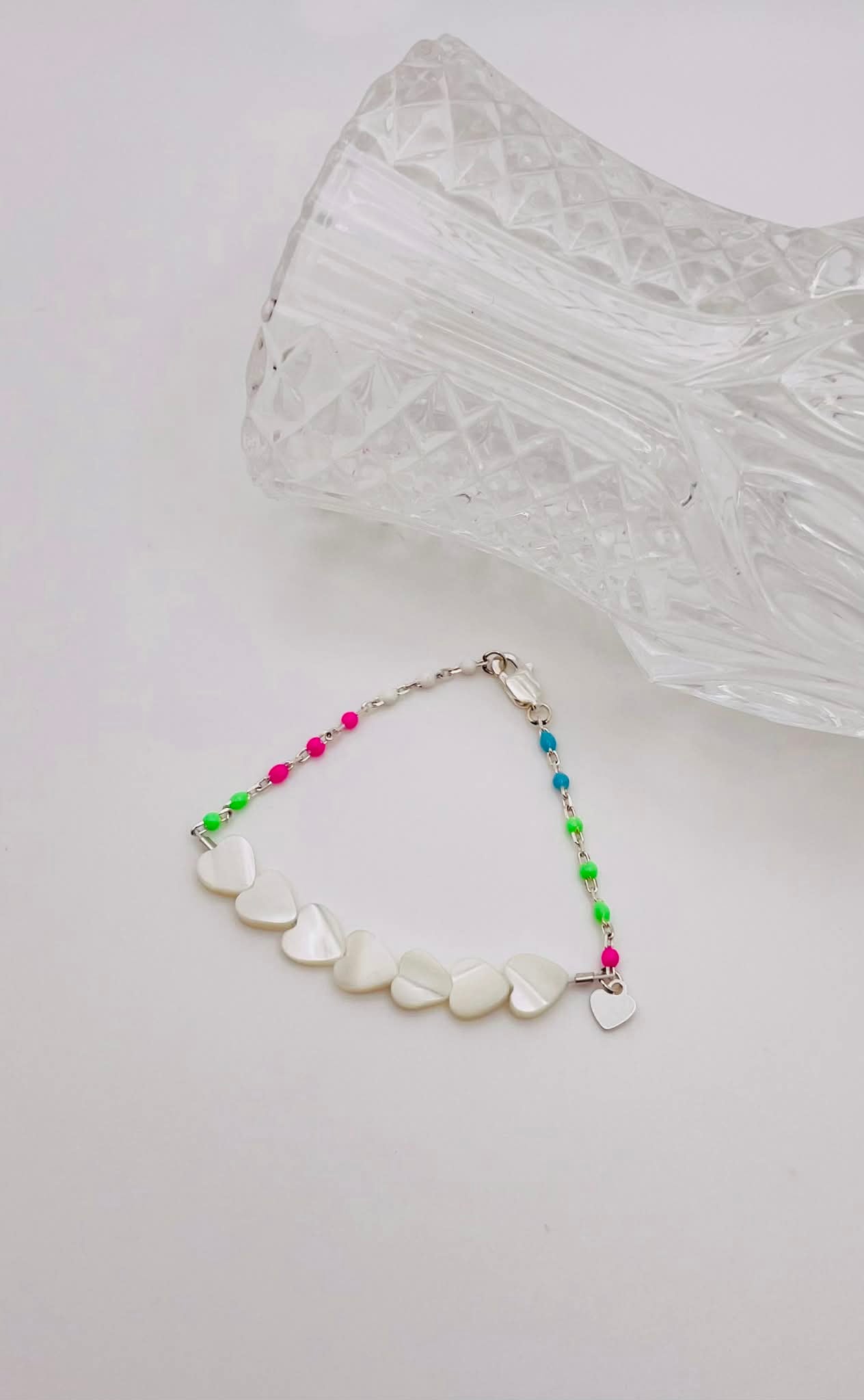 Sterling Silver Colourful Enamel Chain & Mother of Pearl Heart Beaded Bracelet (5.25 inches)